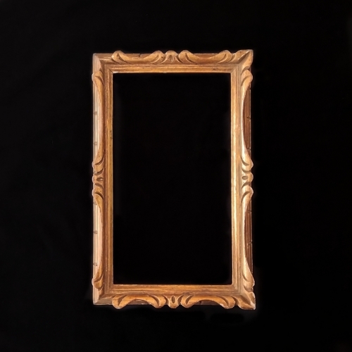 立体装飾のアンティークフレーム