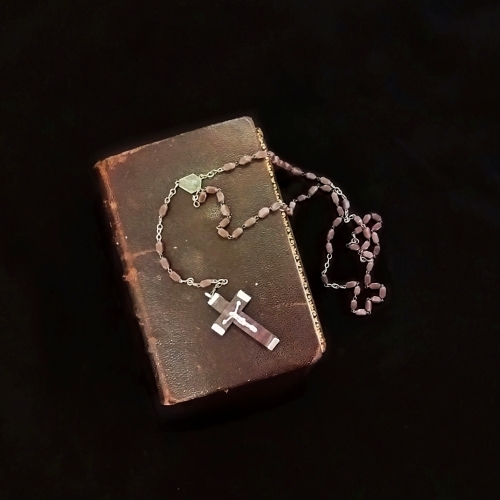 パープルビーズのロザリオ